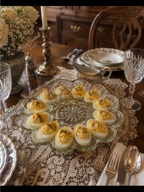Vintage Anchor Hocking Clear Glass Scalloped Egg Plate / Serving Dish